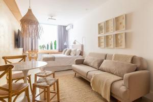 CurtaIpanema: Studio praiano, novo, super equipado