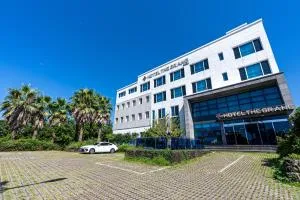 Hotel The Grang Jungmun - Ch'ŏnsŏ-dong