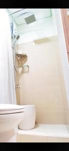 Shore 2 Residences 1BR Deluxe Room in MOA Complex