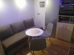 Центр, Галицький район, Площа Ринок, Оперний театр, вулиця Котлярська 5