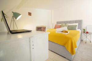 Central duplex apartment