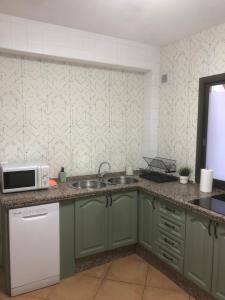 Yara Sobre Los Tejados de San Basilio