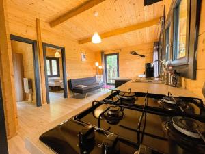 Campings chalet nature sur la vallee de la Truyere : photos des chambres