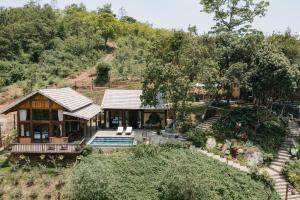 Lily’s Home & Retreat - Venue Travel