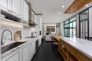 Mono 3bedroom seaside pool villa