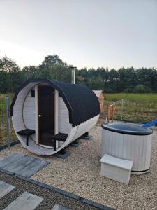 DOMKI POD DĘBAMI , Radawa