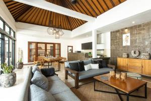 Canggu Classic Elegance 3BR Private Villa