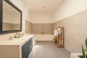 Canggu Classic Elegance 3BR Private Villa