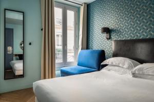 Triple Room room in Hotel Elysée Etoile