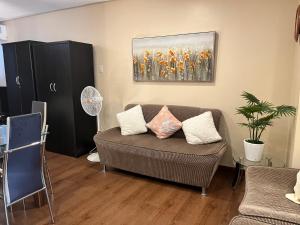 Appleone Ayala Condo with Balcony