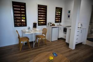 Fabulous 2 bedroom with private pool