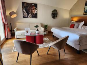 Hotels La Cote Saint Jacques : photos des chambres