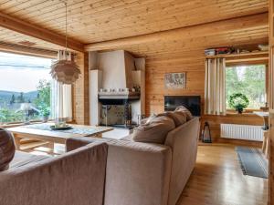 Chalet Korpstigen Renen by Interhome