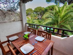 Holiday Home Villa Blanca Feliu by Interhome