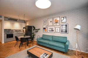 Skypark Luxury apartment with skyline view & free parking