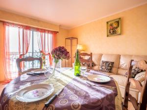 Apartment Le Surcouf by Interhome