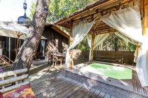 Chalets Chalet Bangli : photos des chambres