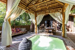 Chalets Chalet Bangli : photos des chambres