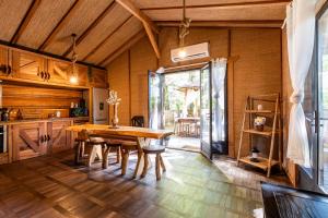 Chalets Chalet Bangli : photos des chambres