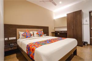 FabHotel Karpagam - 900m from Nehru Stadium