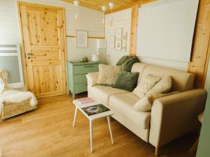 B&B / Chambres d'hotes les Lodges de la tortue permacole Douce verveine : photos des chambres