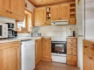 Chalet Korpstigen Renen by Interhome