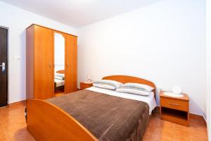 Apartments by the sea Stara Novalja, Pag - 6340