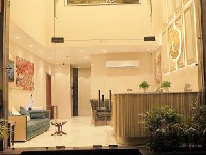 Hotel Green Land Heights
