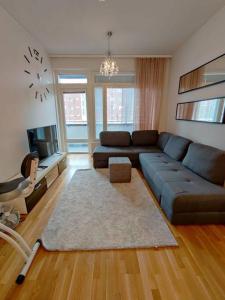 Kotimaailma - Tilava kotoisa kolmio saunalla Espoossa