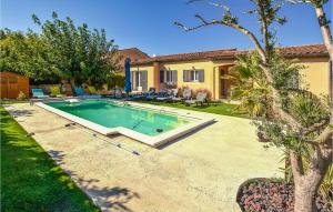 Maisons de vacances Beautiful Home In Avignon With Private Swimming Pool, 3 Bedrooms And Outdoor Swimming Pool : photos des chambres