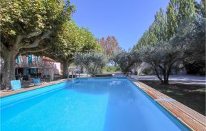 Stunning Home In Verquières With Wifi