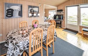 Awesome Home In Løkken With Wifi