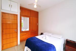 Apartamento 3 quartos, 2 minutos andando até a praia T011