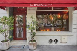 Hotels Hotel LUX PICPUS : photos des chambres