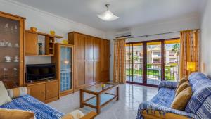 Serene Apartment W Balcony and Pool by LovelyStay