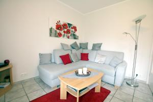 Gmelinstra_e 28_ Whg_ 52_ Feriendo