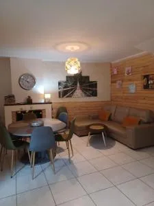 le gîte le CAMÉLIA - 蒙特雷索