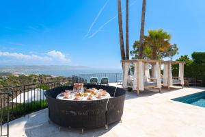 Villas Modern 6-bedroom villa offering panoramic views : photos des chambres
