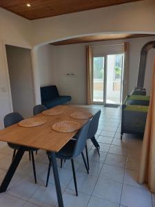 Villas Maison La Ribiere : photos des chambres