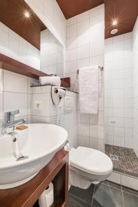 Hotels Globe Et Cecil : Chambre Simple