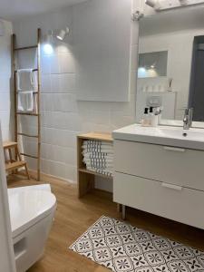 Maisons de vacances Les Amandiers - maison avec vue sur mer : photos des chambres