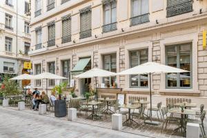 21, Rue Gasparin, 2nd arr., 69002 Lyon, France.