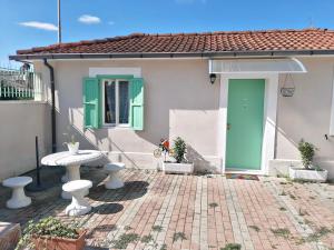 Coccinella house