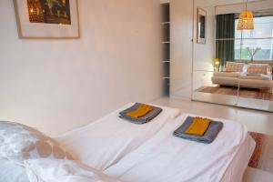 Arctic Circle Retreat: Stylish 2-Room Apartment