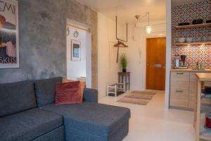 Arctic Circle Retreat: Stylish 2-Room Apartment