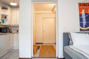 Arctic Vintage Oasis: Unique City Studio