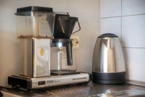 Arctic Vintage Oasis: Unique City Studio