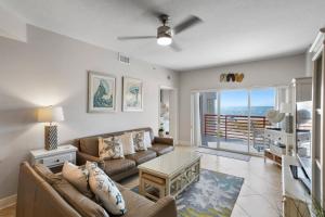 Large Gulf Unit Beach Views - Crimson #203