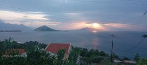 Seaside Home with Sea Views & Large Terrace