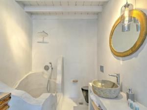 9 Muses Exclusive Apartments